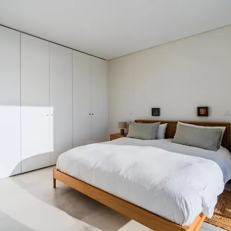 Villa Sony - Quaint By The Ocean With Pool Ericeira