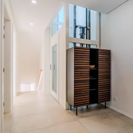 Sony - Quaint By The Ocean With Pool *