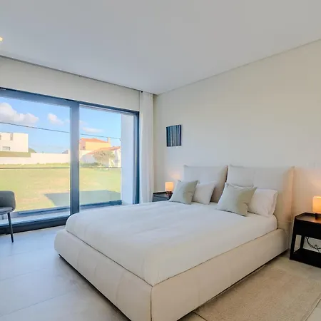 Sony - Quaint By The Ocean With Pool Villa