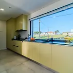 Sony - Quaint By The Ocean With Pool