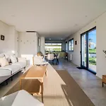 Sony - Quaint By The Ocean With Pool ヴィラ *