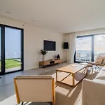 Sony - Quaint By The Ocean With Pool