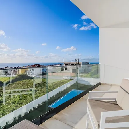 Villa Sony - Quaint By The Ocean With Pool Ericeira