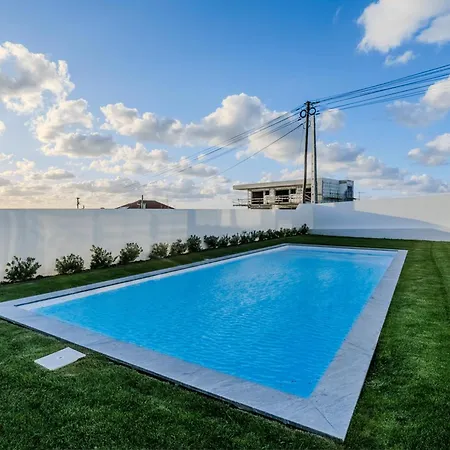 Villa Sony - Quaint By The Ocean With Pool